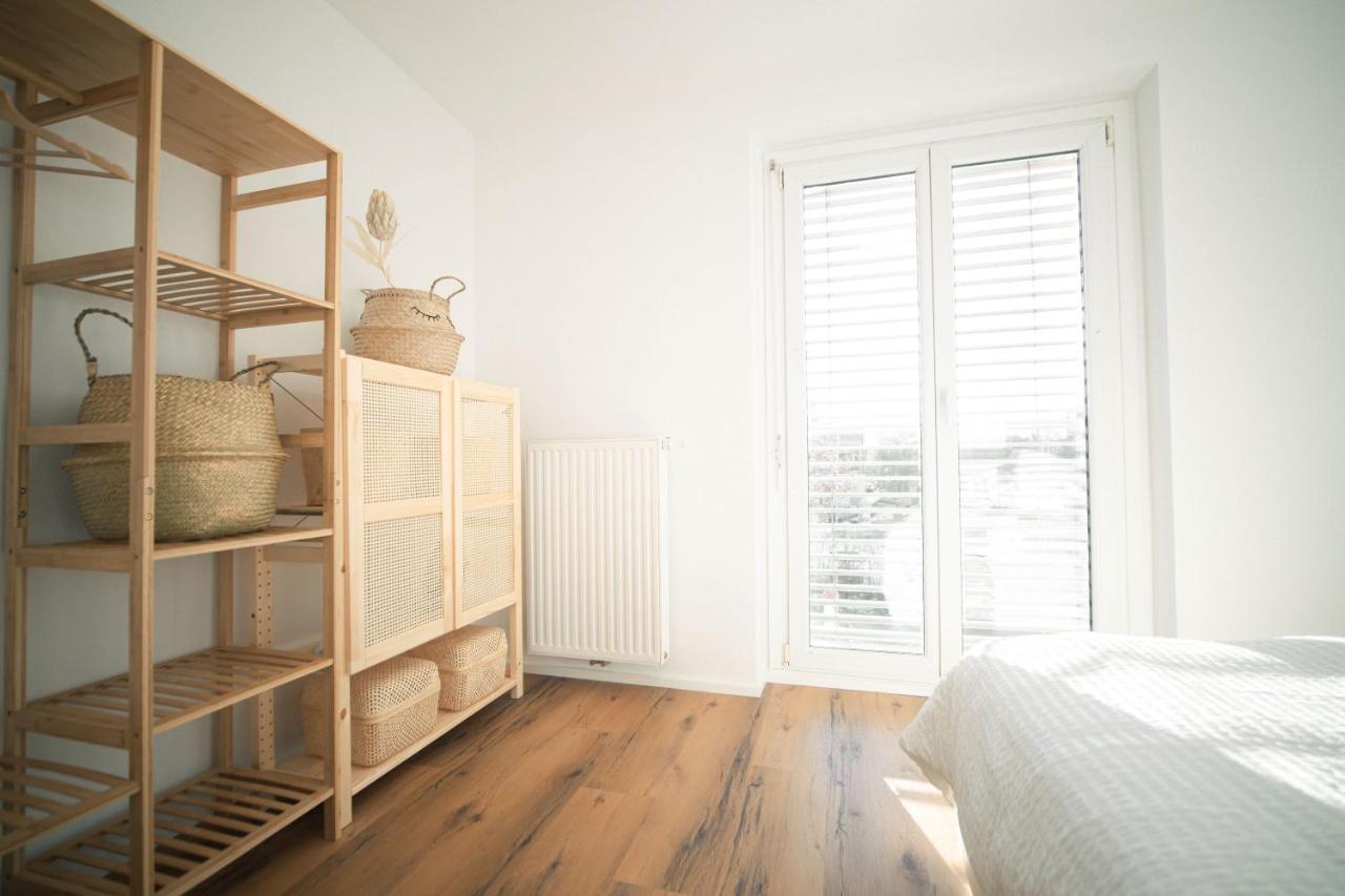 Room 4 Art Apartments Nr.3 In Vienna Center Экстерьер фото