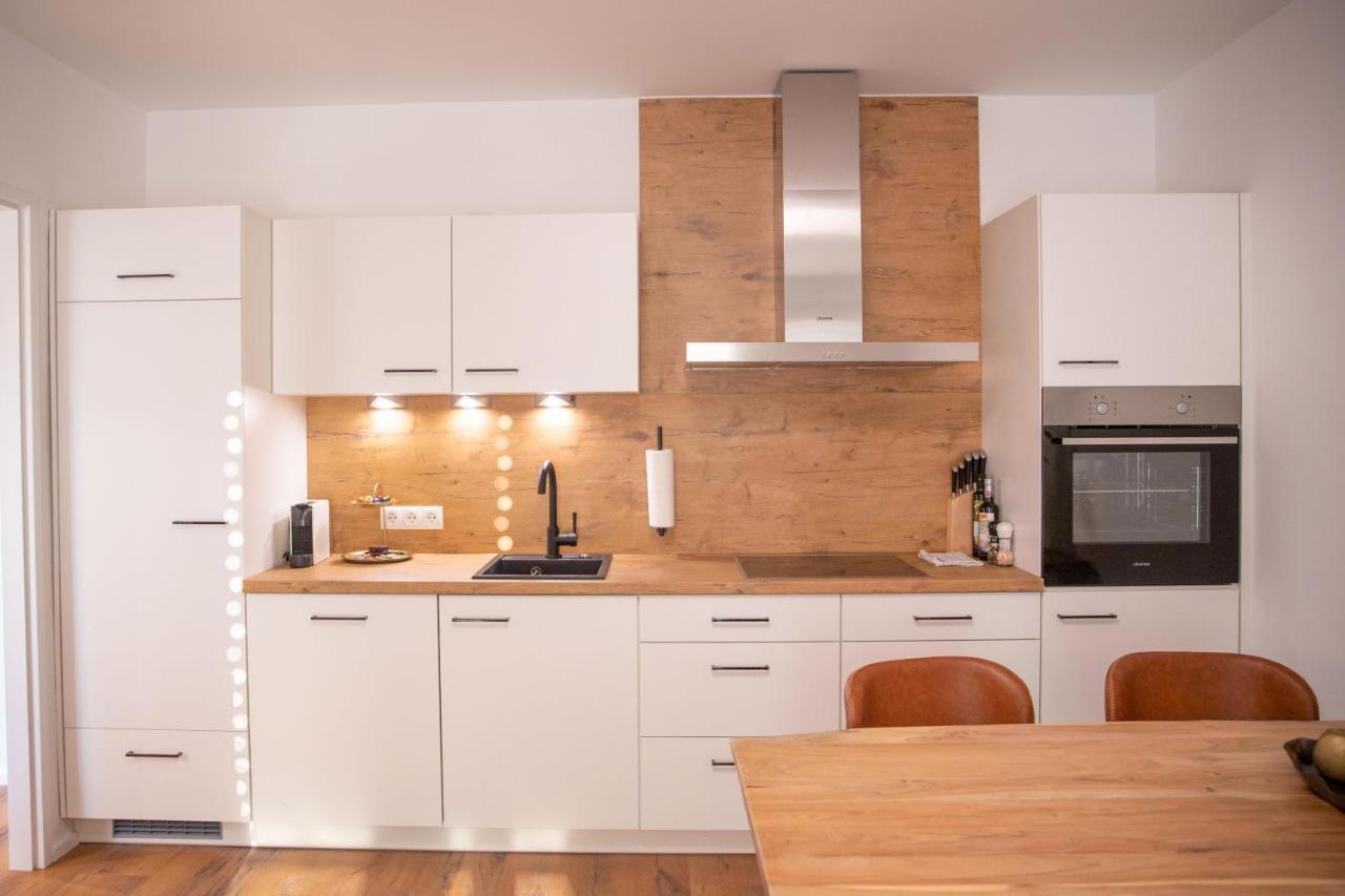 Room 4 Art Apartments Nr.3 In Vienna Center Экстерьер фото